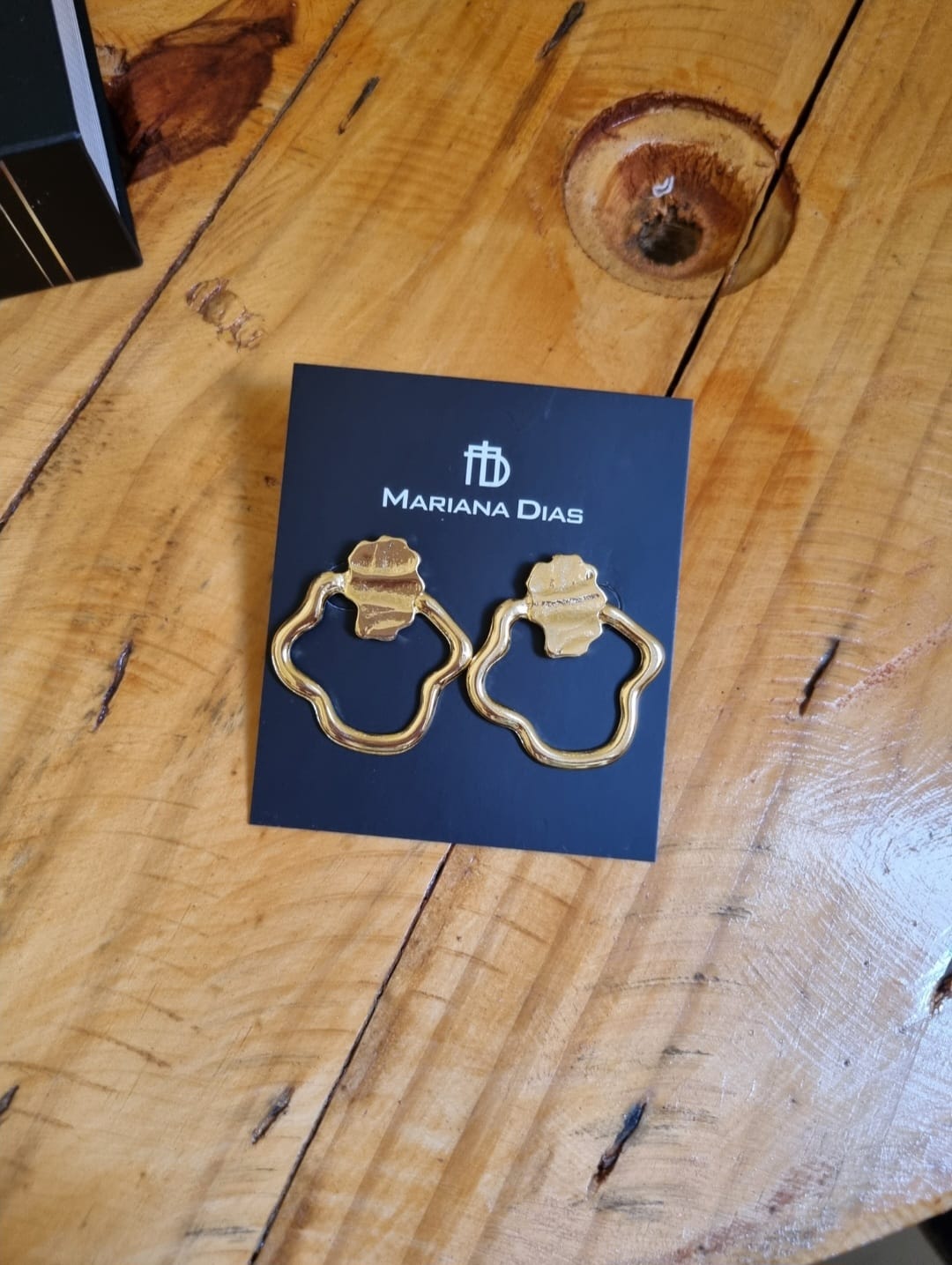Brinco ALL Dourado - by Mariana Dias