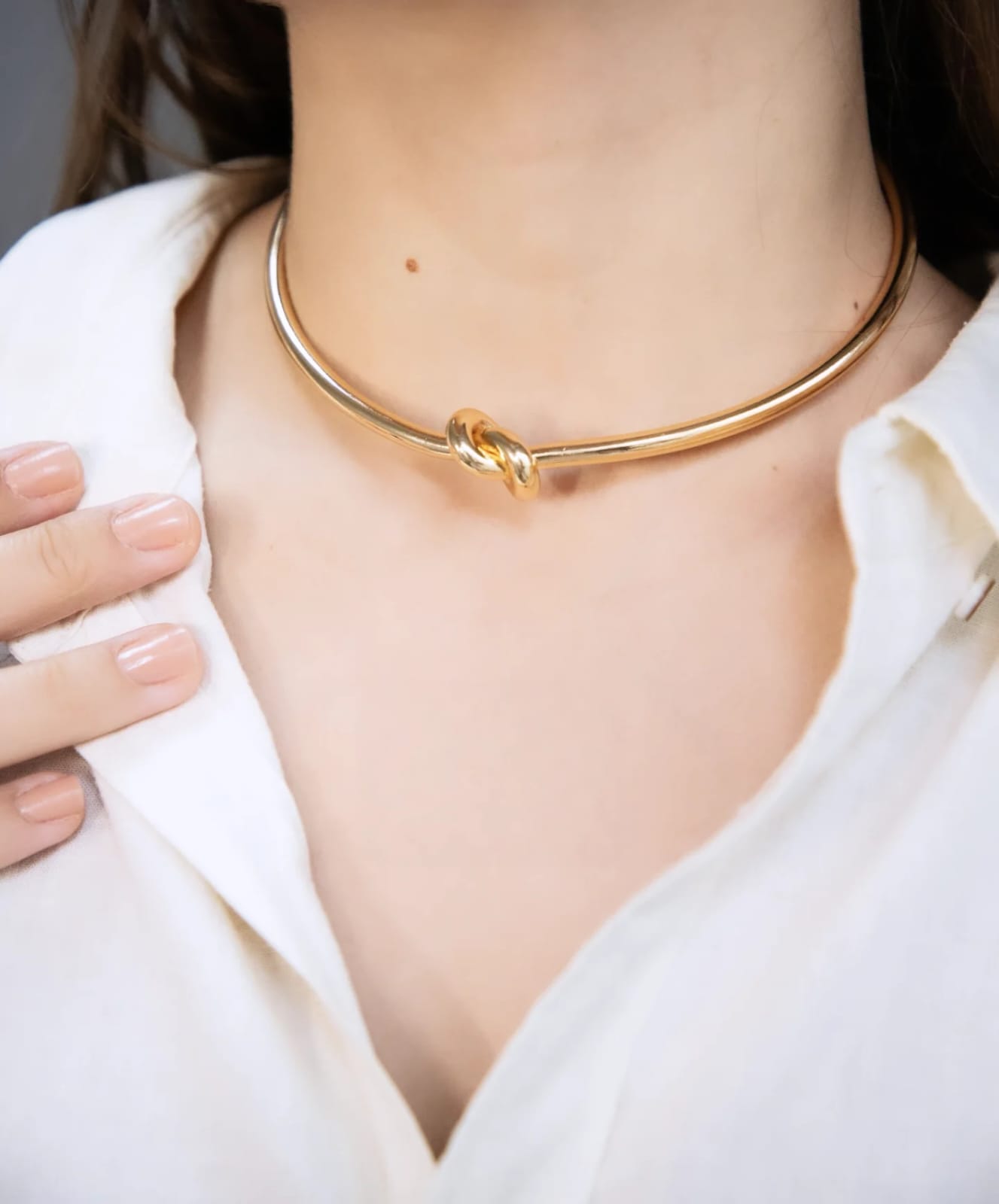 Chocker Dourada com Nó